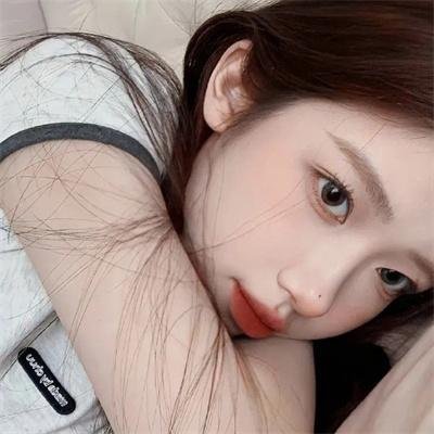 荒唐男荒唐女